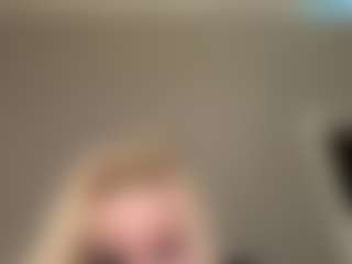 Crumslut's Live Sex Cam Show