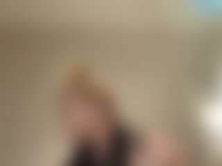 Crumslut's Live Sex Cam Show