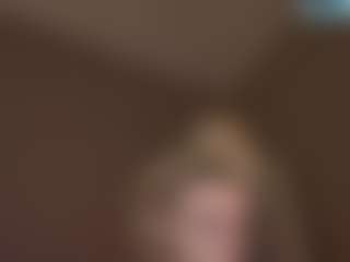 Live cam show with Crumslut - Pegging on camtv