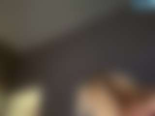 Live cam show with Crumslut - Pegging on sexylivex.com