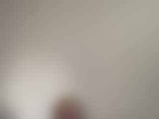 Live cam show with Crumslut - Tease on TeamSkeetLive