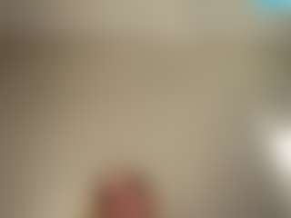 Live cam show with Crumslut - Oil on StripNow