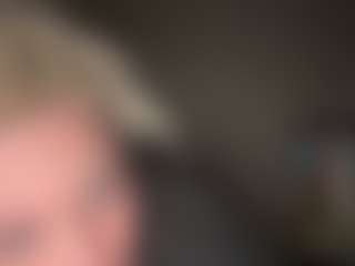 Live cam show with Crumslut - Normal on sexylive.show