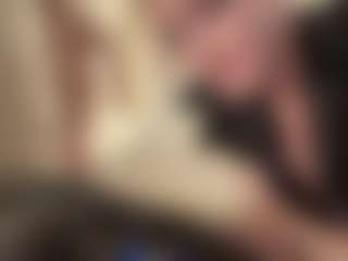 Live cam show with Crumslut - Pegging on Camiplay Live