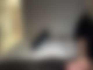 Live cam show with Crumslut - Deepthroat on Mixed Magazine Live