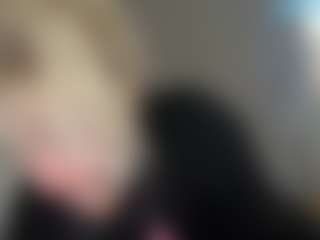 Live cam show with Crumslut - Pegging on slutload