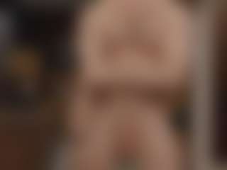 Live cam show with Model-Mike - Beardy on boobsie.com