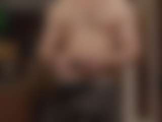 Live cam show with Model-Mike - Dolphin on Dolls Live