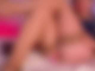 Live cam show with Lucia MILF - Curvy on xxxlivecams.org
