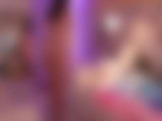 Live cam show with CissyGlitter - Red Hair on fapnchat