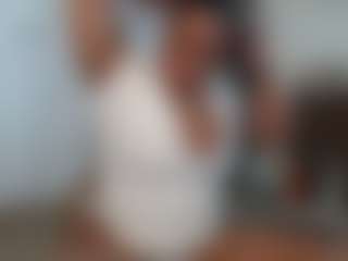 Elegance's Live Sex Cam Show