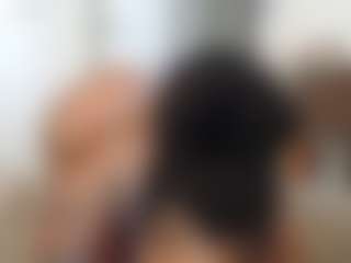 Elegance's Live Sex Cam Show