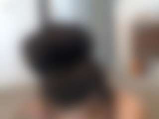 Elegance's Live Sex Cam Show