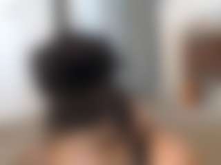 Elegance's Live Sex Cam Show