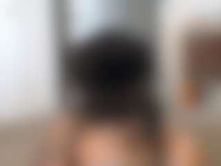 Elegance's Live Sex Cam Show