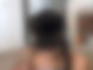 Elegance's Live Sex Cam Show