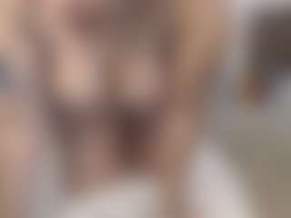 Elegance's Live Sex Cam Show