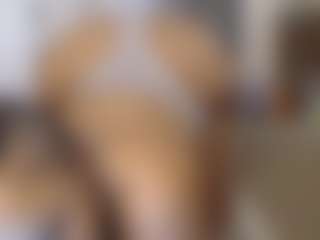 Elegance's Live Sex Cam Show