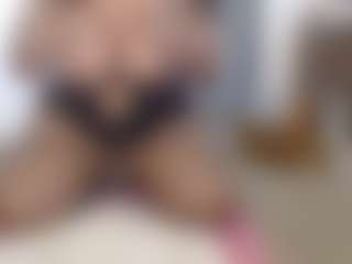 Elegance's Live Sex Cam Show
