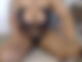 Elegance's Live Sex Cam Show