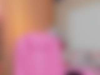 Live cam show with Anna - Thong on AdultVida.com