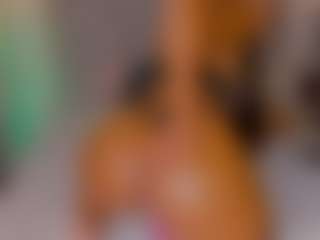LoandraWet's Live Sex Cam Show