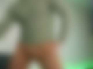 Live cam show with alexandrblat - Blue Eyes on Chatstar