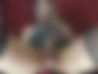 Lia-Jonnes's Live Sex Cam Show