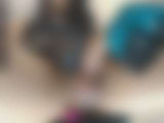 Lia-Jonnes's Live Sex Cam Show