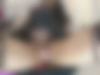 Lia-Jonnes's Live Sex Cam Show