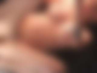 Live cam show with Leya - Blonde Hair on https://playwithruby.com