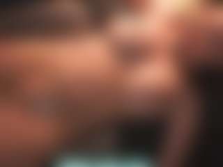 Live cam show with Leya - Moan on Chatstar