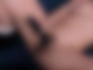Live cam show with Curvy Nicolle - Control on Camversity