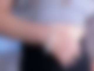 Live cam show with Curvy Nicolle - Solo on xxxlivecams.org