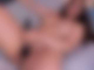 Curvy Nicolle's Live Sex Cam Show