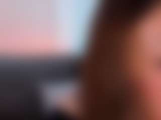 Live cam show with Curvy Nicolle - Deepthroat on Camming Site