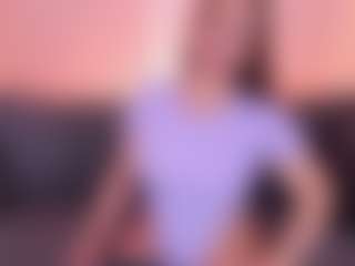 Live cam show with Curvy Nicolle - Hairy Pussy Brown Hair on Dolls Live