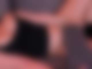 Live cam show with Curvy Nicolle - Striptease on testsause.com