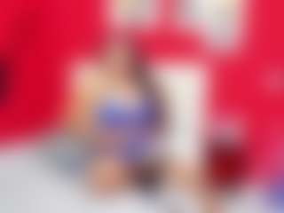 Live cam show with BrendaMil - Erotic Dance on Latina Girls
