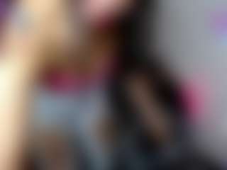 Live cam show with emerald00 - Camel Toe on Cam Slut