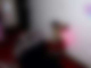 Live cam show with emerald00 - Athletic on Latina Girls