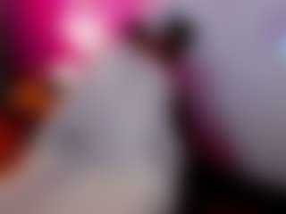Live cam show with emerald00 - Camel Toe on Camming Site