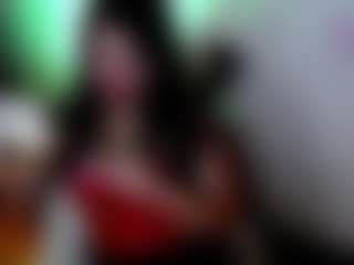 Live cam show with emerald00 - Smoking on Dolls Live