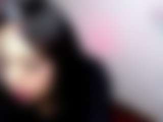 Live cam show with emerald00 - Smoking on Camsoda