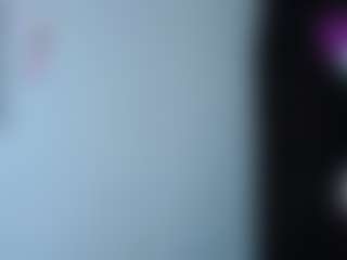 Live cam show with emerald00 - Smoking on Soda Cam