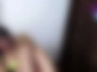 Live cam show with emerald00 - Athletic on Nude Live Now