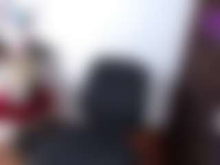 Live cam show with emerald00 - Petite on TottyGirls
