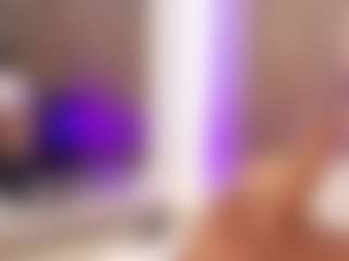Live cam show with Veronica - Nipple Piercings on CamClone