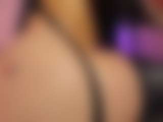 Samantha-Brooke's Live Sex Cam Show