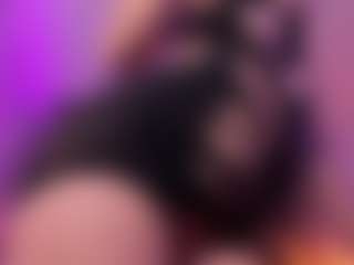 Samantha-Brooke's Live Sex Cam Show